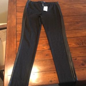 *NWT* Forever 21 size medium black leggings